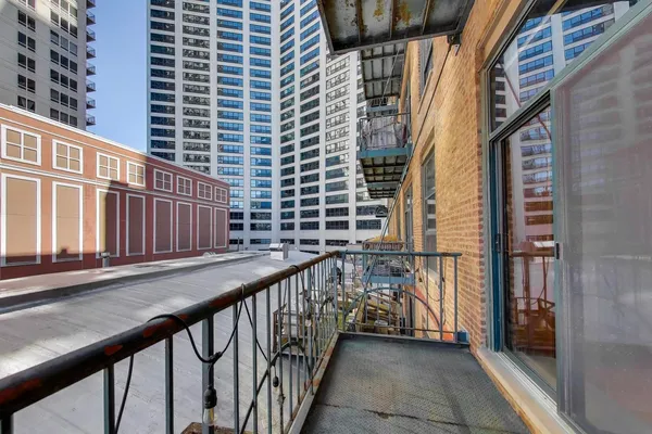 $370,000 | 1133 South Wabash Avenue, Unit 303, Chicago, IL 60605