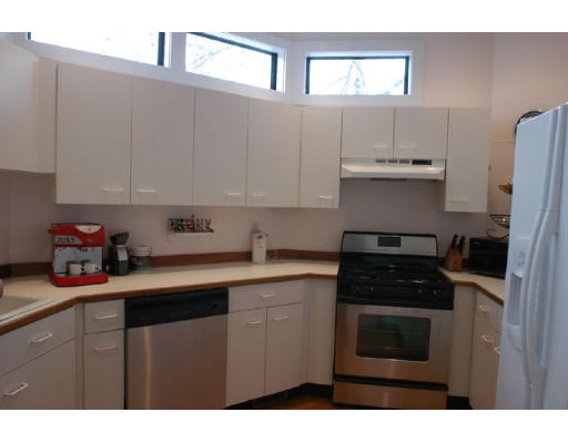 15 A Roberts Road Cambridge, MA 02138 - Photo 4 of 5