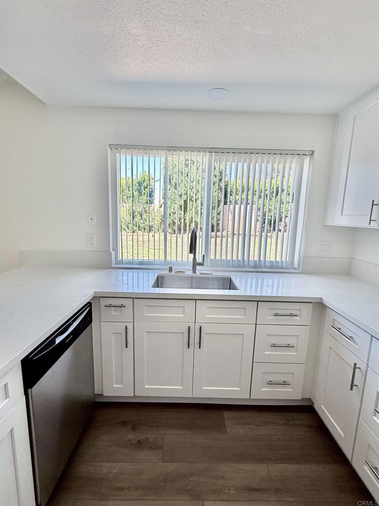 14744 Roberto Rio Road Poway, CA 92064 - Photo 11 of 49