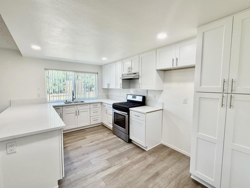 14744 Roberto Rio Road Poway, CA 92064 - Photo 7 of 49