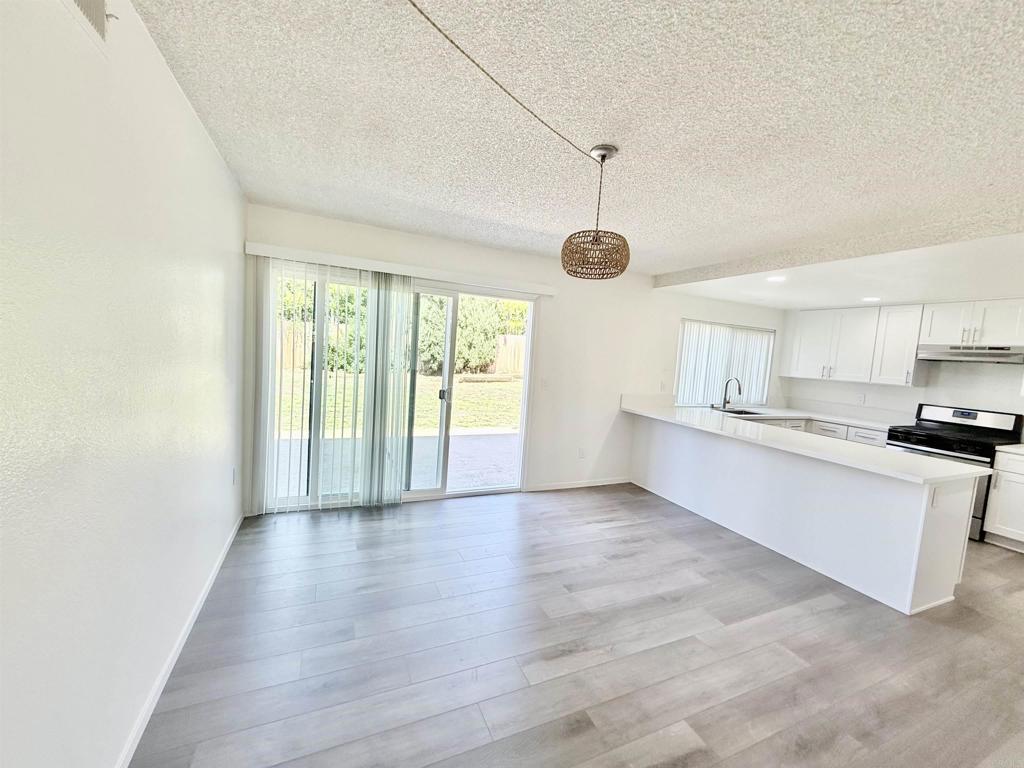 14744 Roberto Rio Road Poway, CA 92064 - Photo 10 of 49