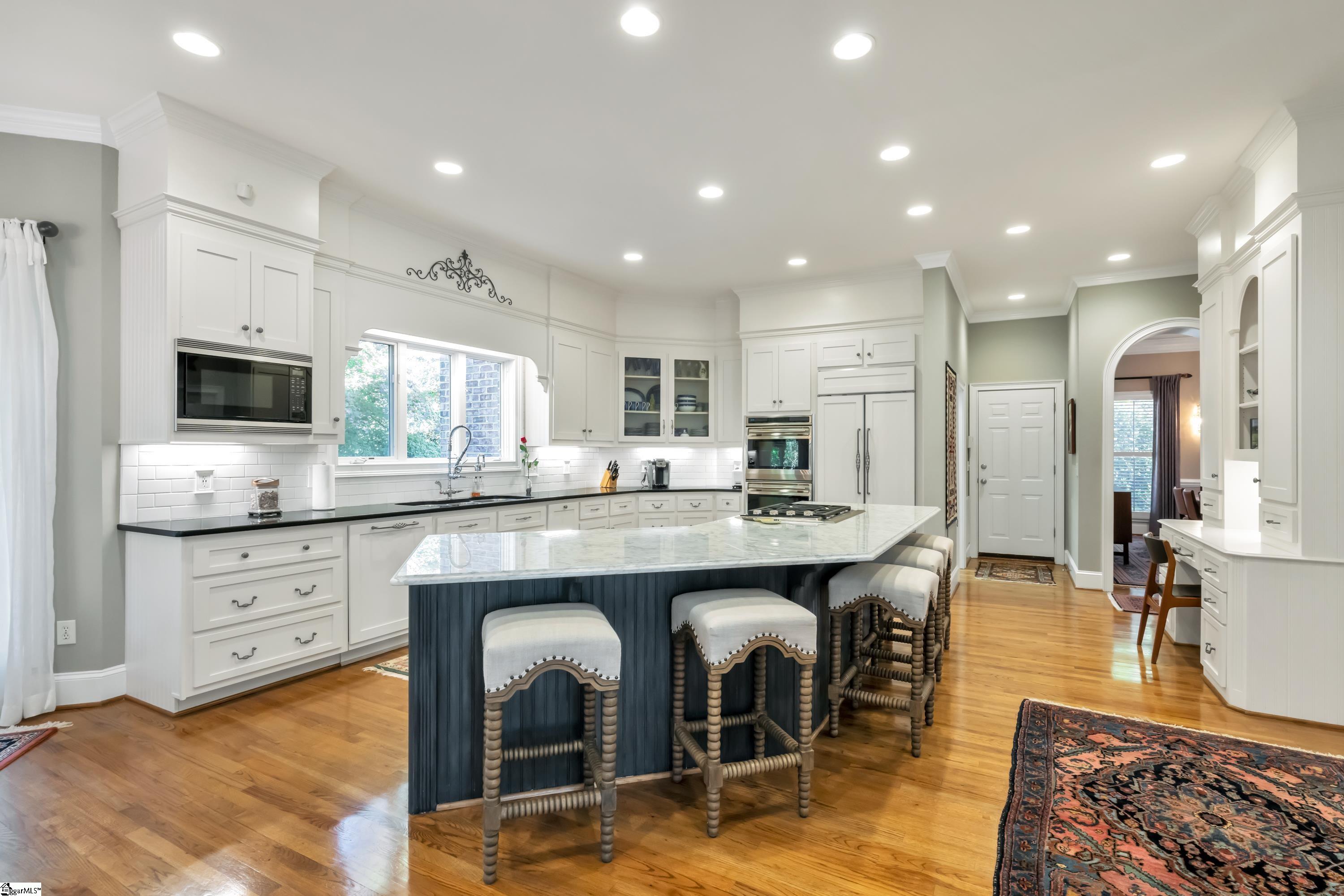 107 Tuscany Way Greer, SC 29650 - Photo 8 of 36 Gallery Image 8