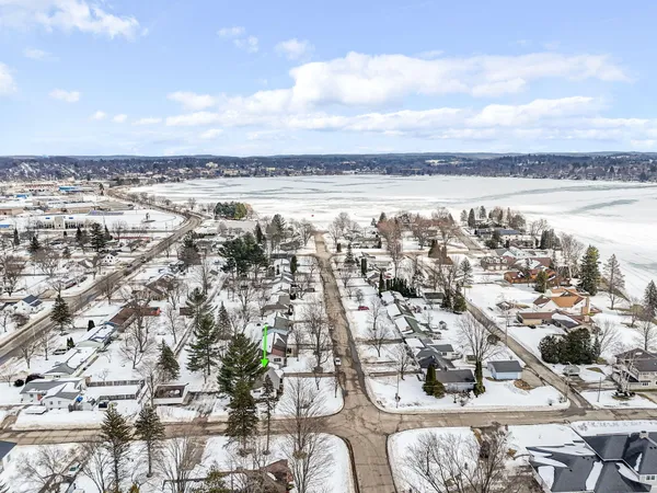 $289,900 | 718 Sunset Lane, Cadillac, MI 49601