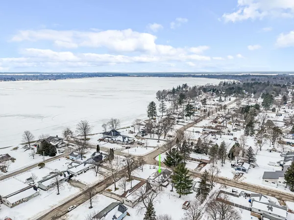 $289,900 | 718 Sunset Lane, Cadillac, MI 49601