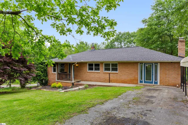 $290,000 | 1121 Ireland Road, Pickens, SC 29671