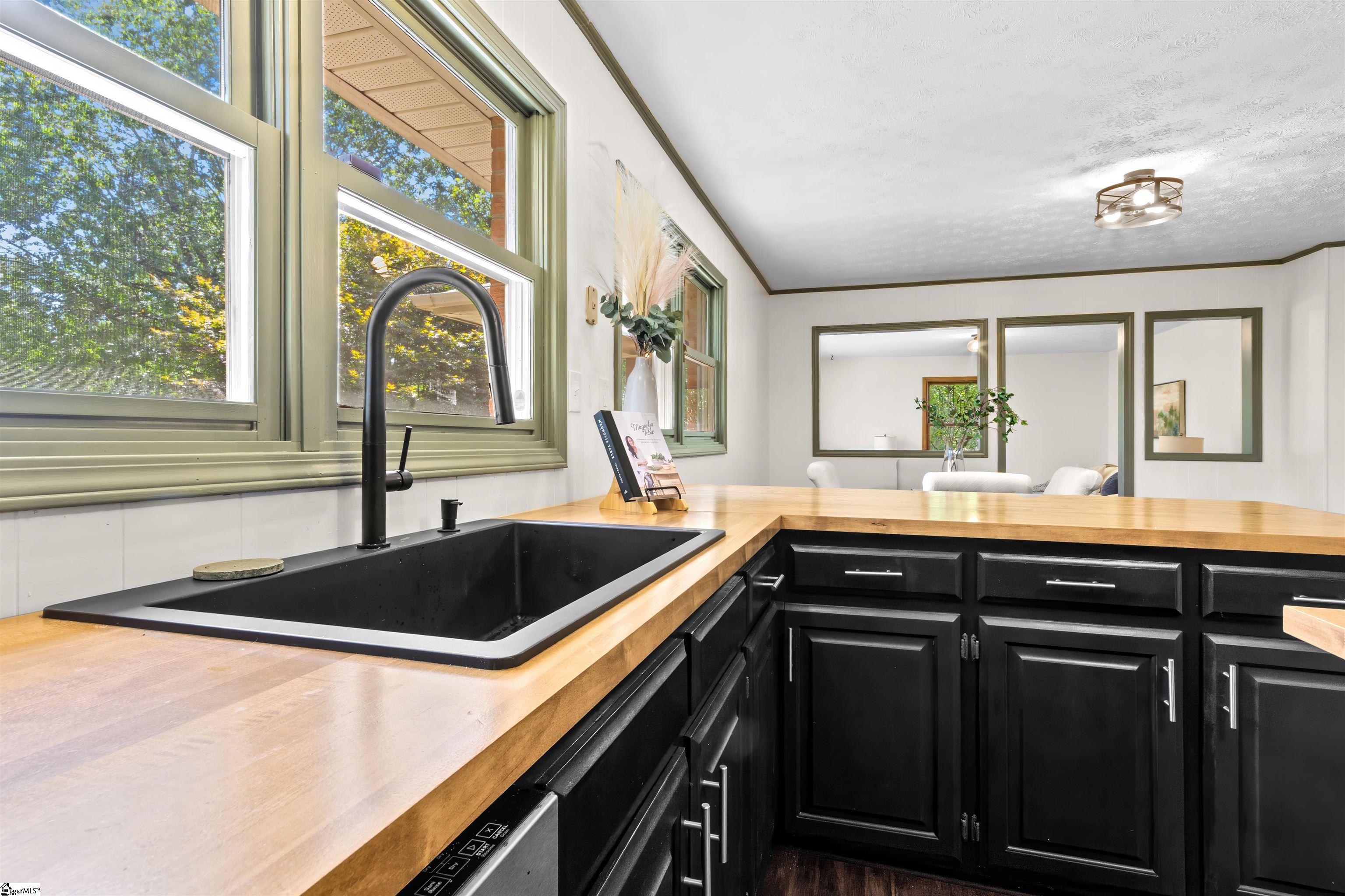 1121 Ireland Road Pickens, SC 29671 - Photo 29 of 31 Gallery Image 29