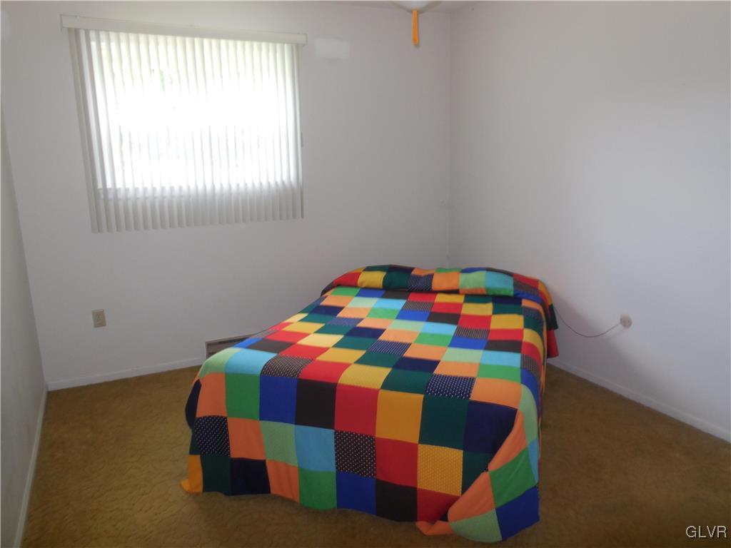 487 Willow Road Walnutport, PA 18088 - Photo 34 of 49 3rd bedroom