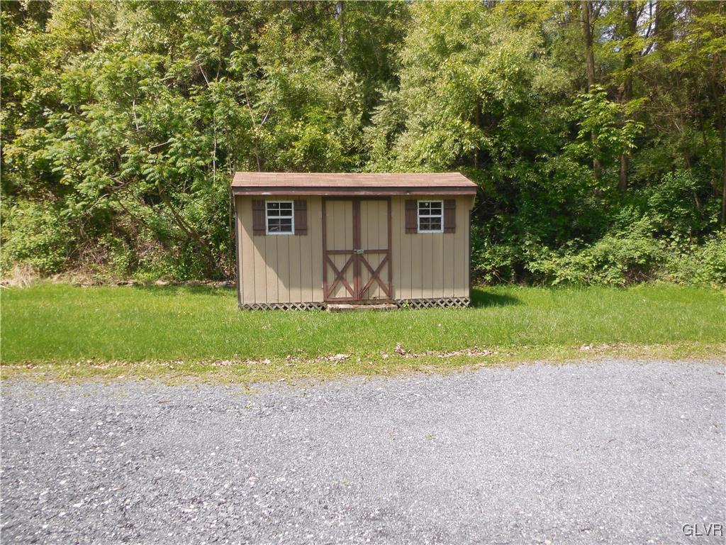 487 Willow Road Walnutport, PA 18088 - Photo 46 of 49 large shed on side yard