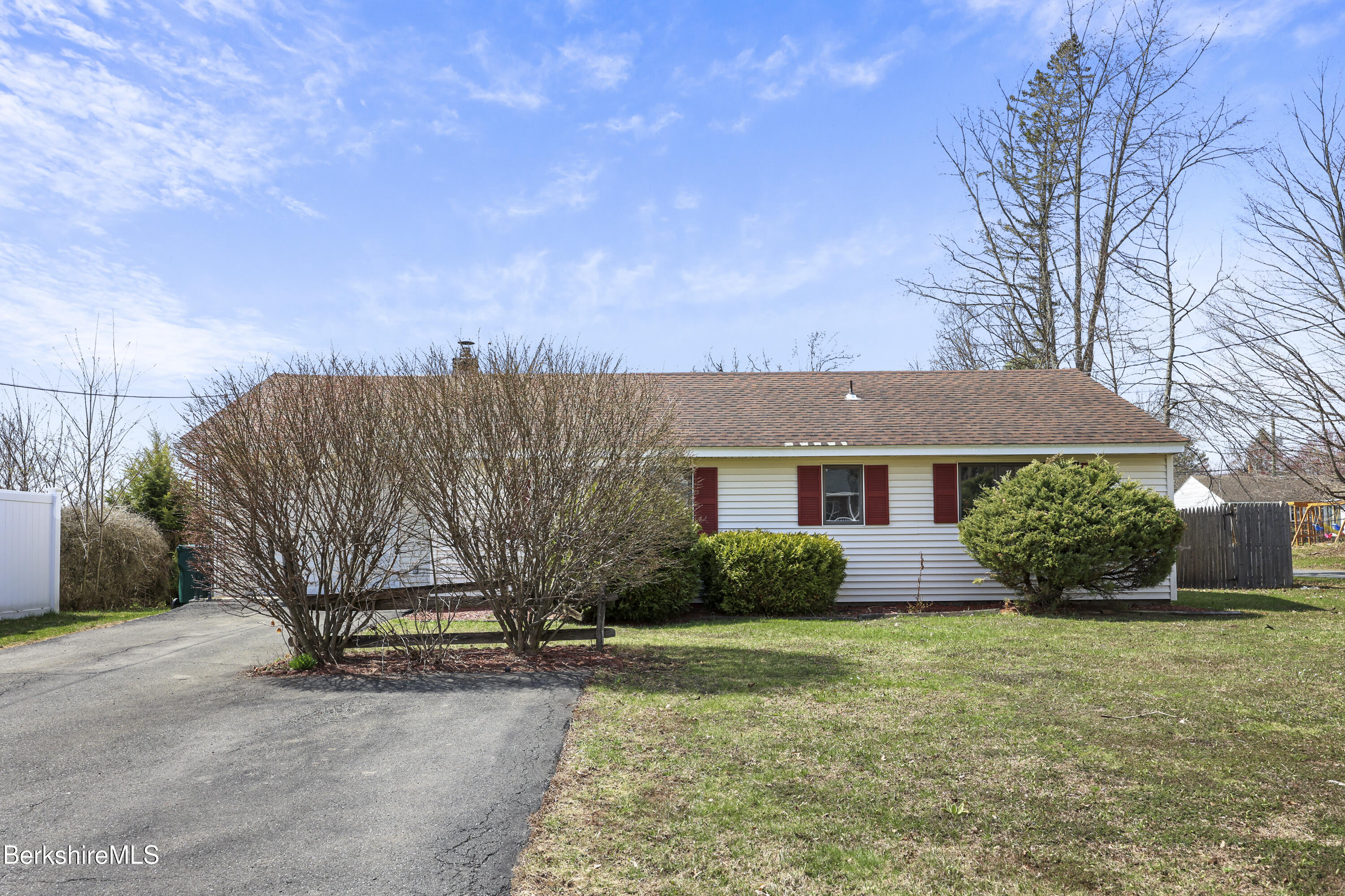 43 Eleanor Road Dalton, MA 01226 - Photo 2 of 30 Exterior Front