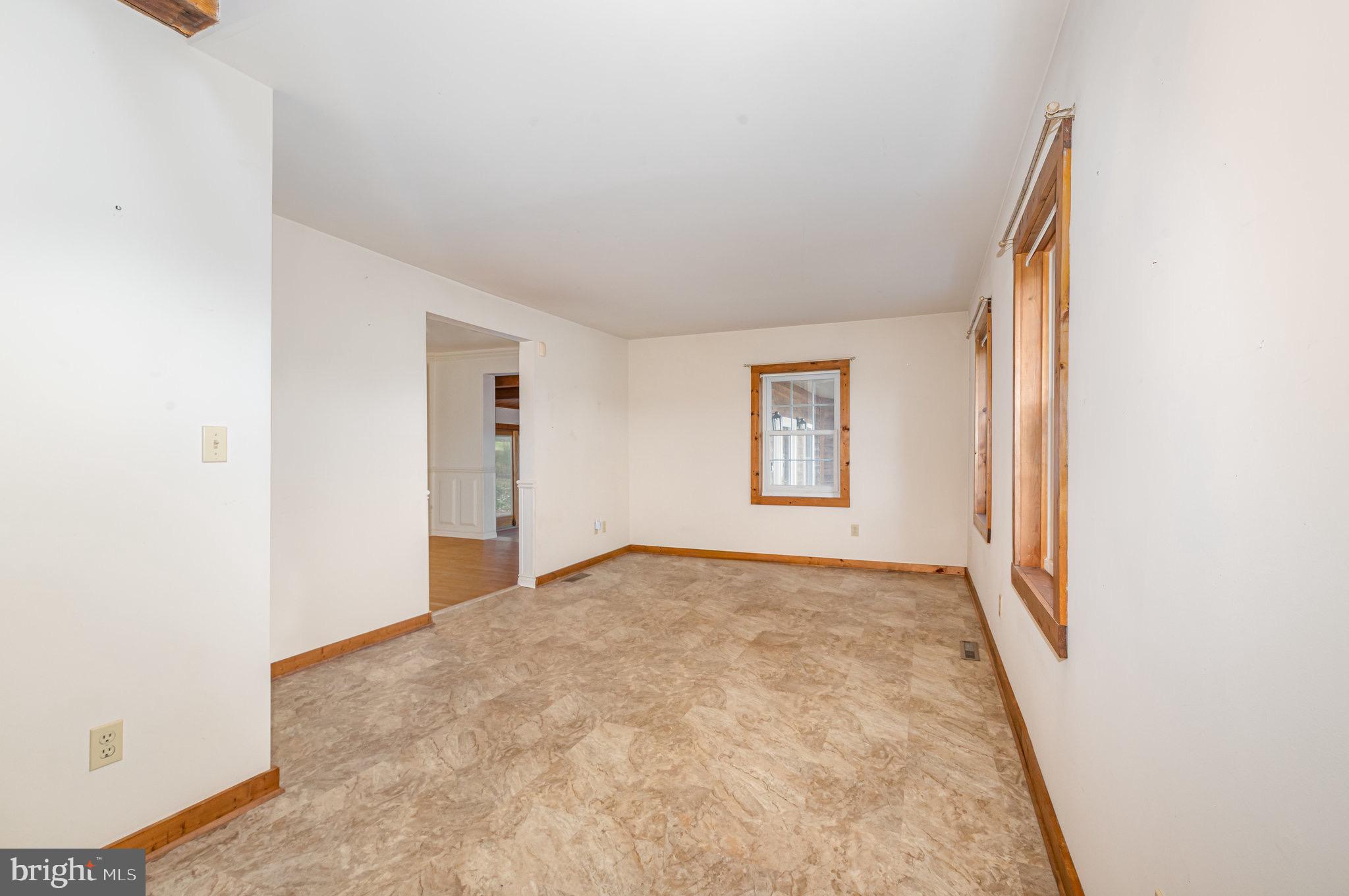2091 Stumpstown Road Mechanicsburg, PA 17055 - Photo 13 of 52 an empty room with windows