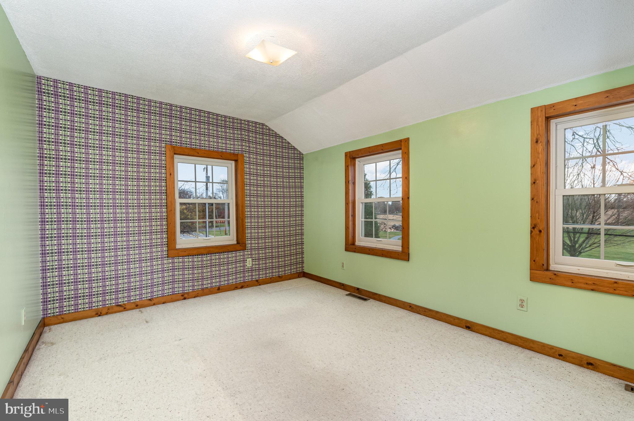 2091 Stumpstown Road Mechanicsburg, PA 17055 - Photo 30 of 52 an empty room with windows