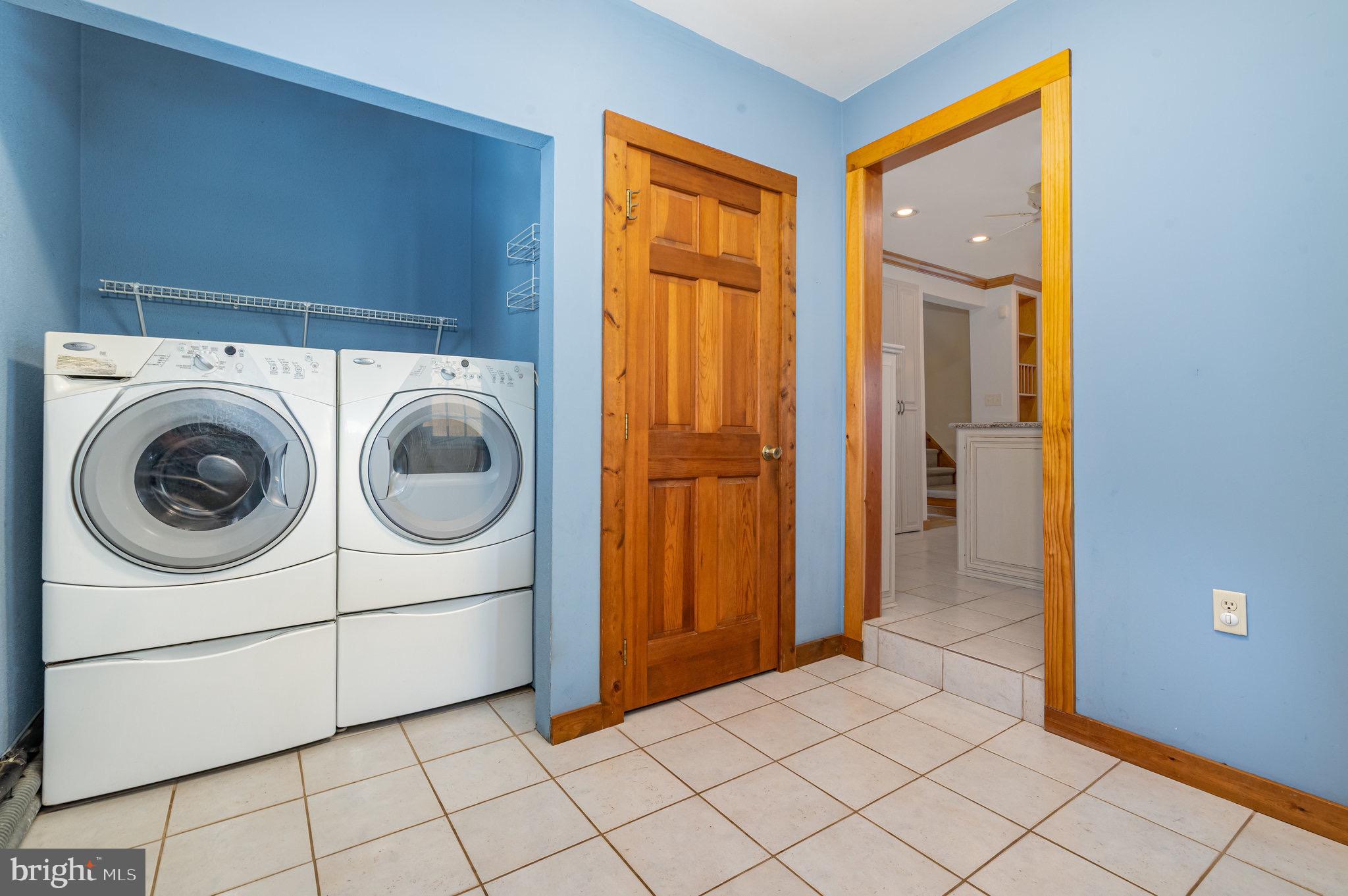 2091 Stumpstown Road Mechanicsburg, PA 17055 - Photo 32 of 52 a utility room with dryer and washer