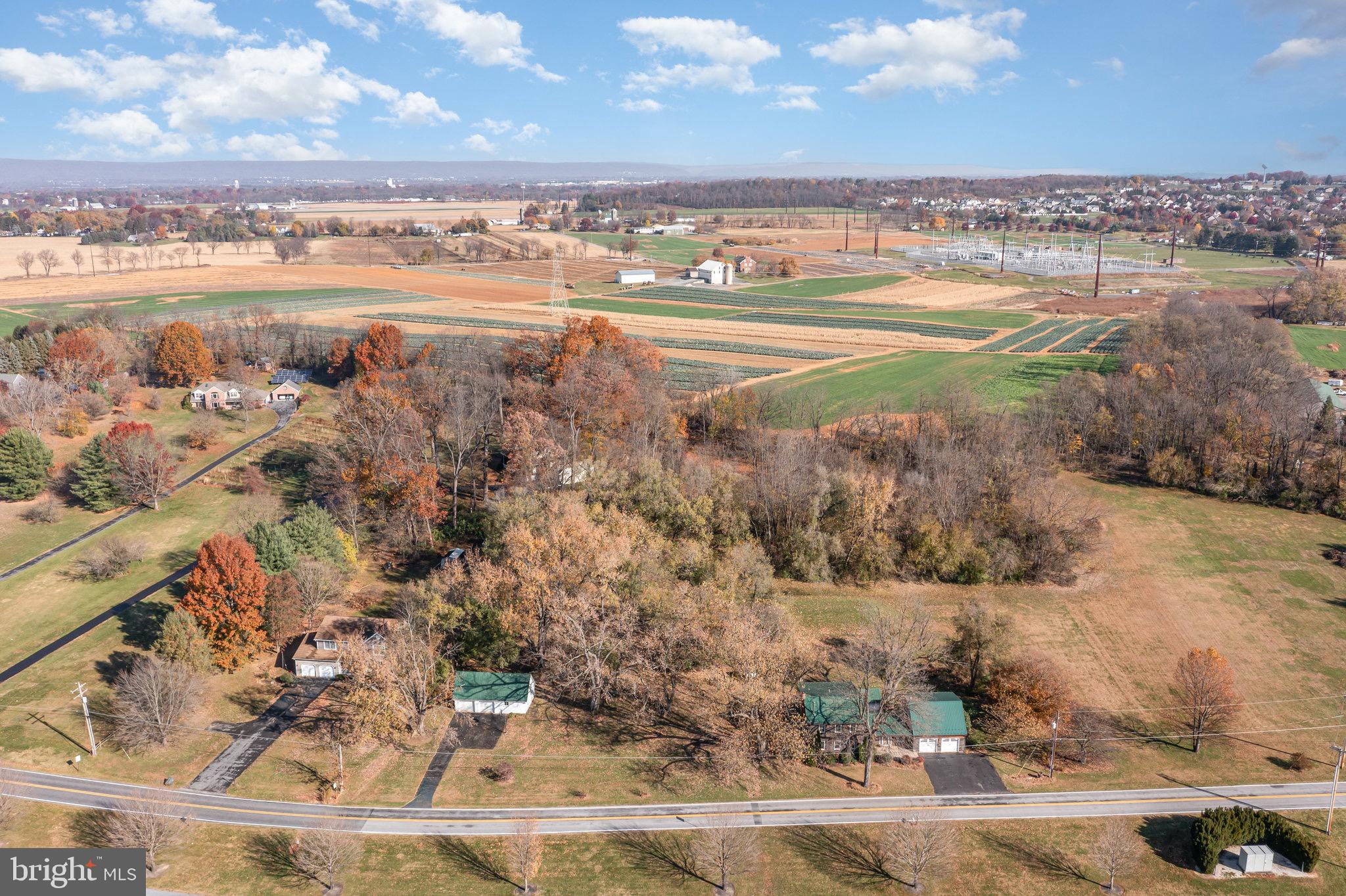 2091 Stumpstown Road Mechanicsburg, PA 17055 - Photo 50 of 52 a view of an ocean and a mountain
