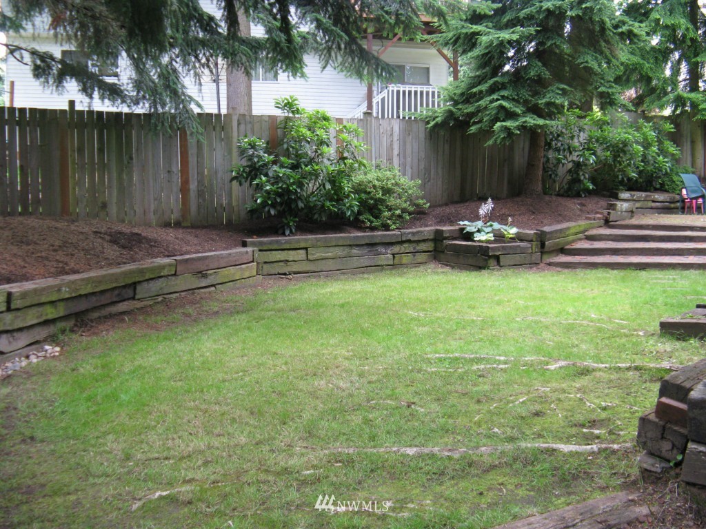 12937 Southeast 157th Place Renton, WA 98058 - Photo 3 of 14 Gallery Image 3