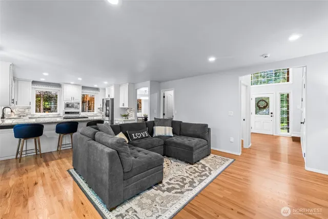 $749,000 | 6909 Wentworth Avenue Southwest, Port Orchard, WA 98367