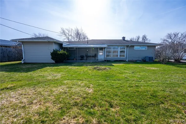 $179,000 | 102 Woodgate Road, Tonawanda, NY 14150
