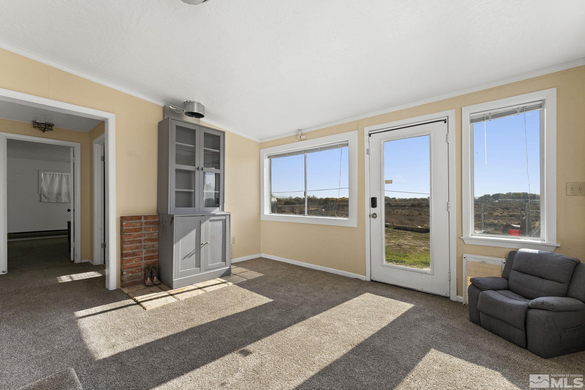 2375 Rice Road Fallon, NV 89406 - Photo 12 of 39 a living room with furniture and a window
