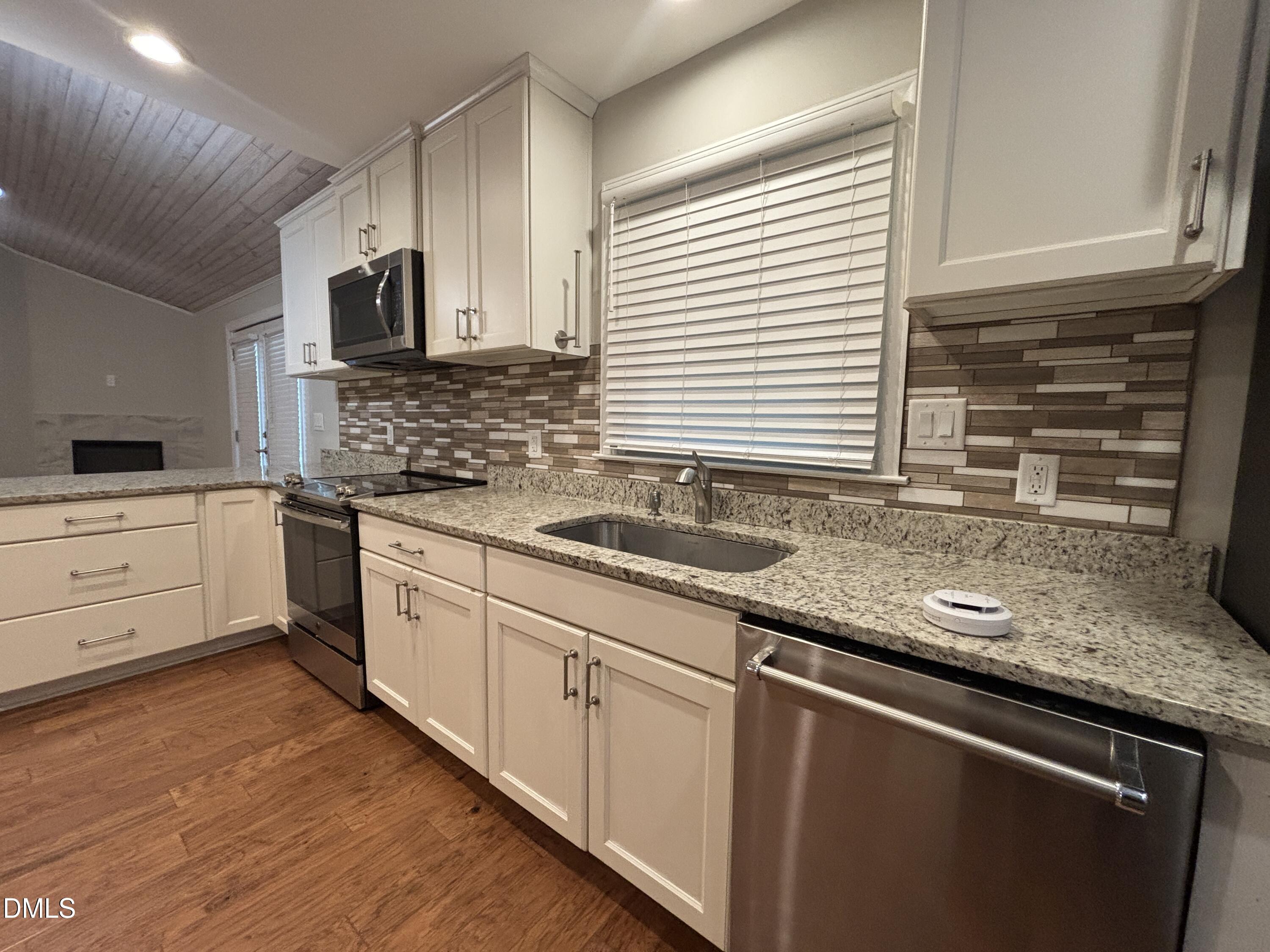 501 Merrie Road Raleigh, NC 27606 - Photo 41 of 63 20260616_143038738_iOS