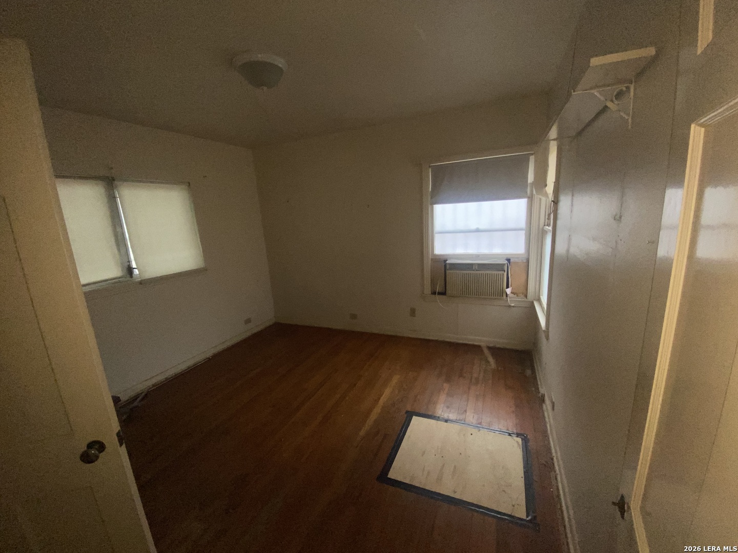 118 McNeel Road San Antonio, TX 78228 - Photo 11 of 14