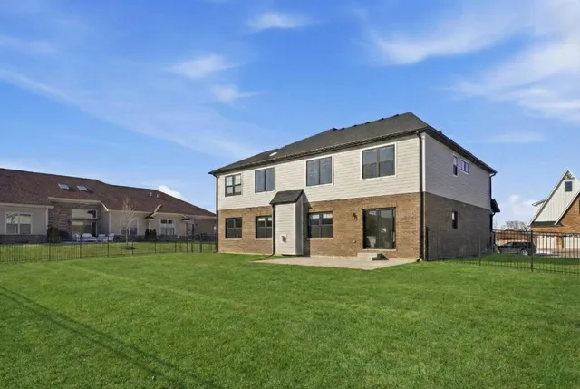 $899,000 | 12890 Collina Lane, Lemont, IL 60439