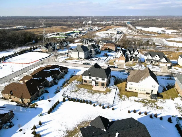 $899,000 | 12890 Collina Lane, Lemont, IL 60439
