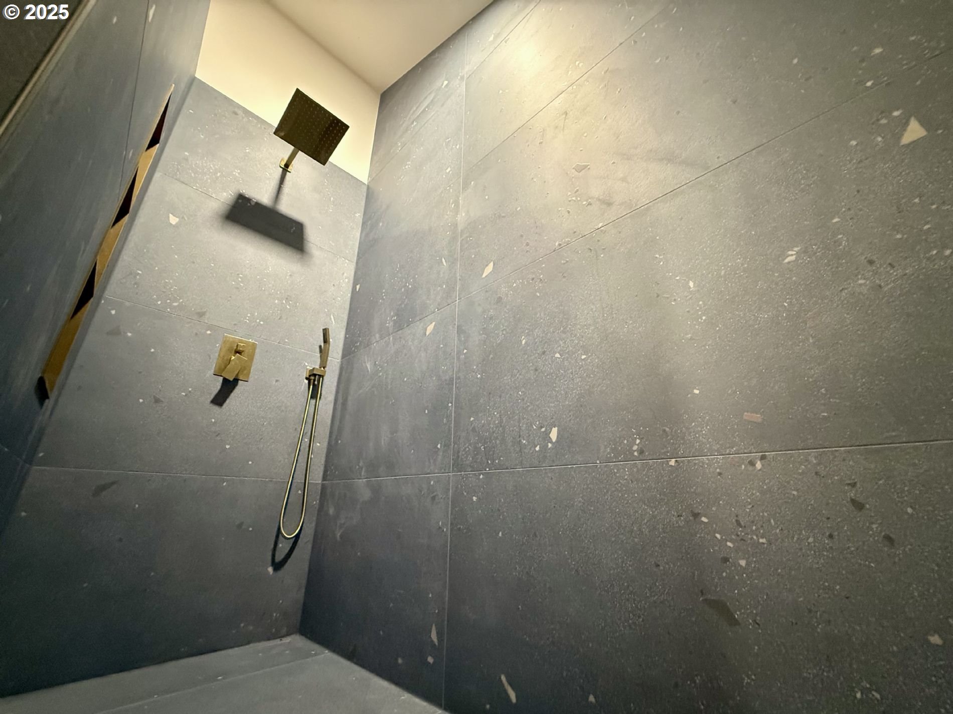 63534 South Olive Road Coos Bay, OR 97420 - Photo 9 of 20 a bathroom with a shower