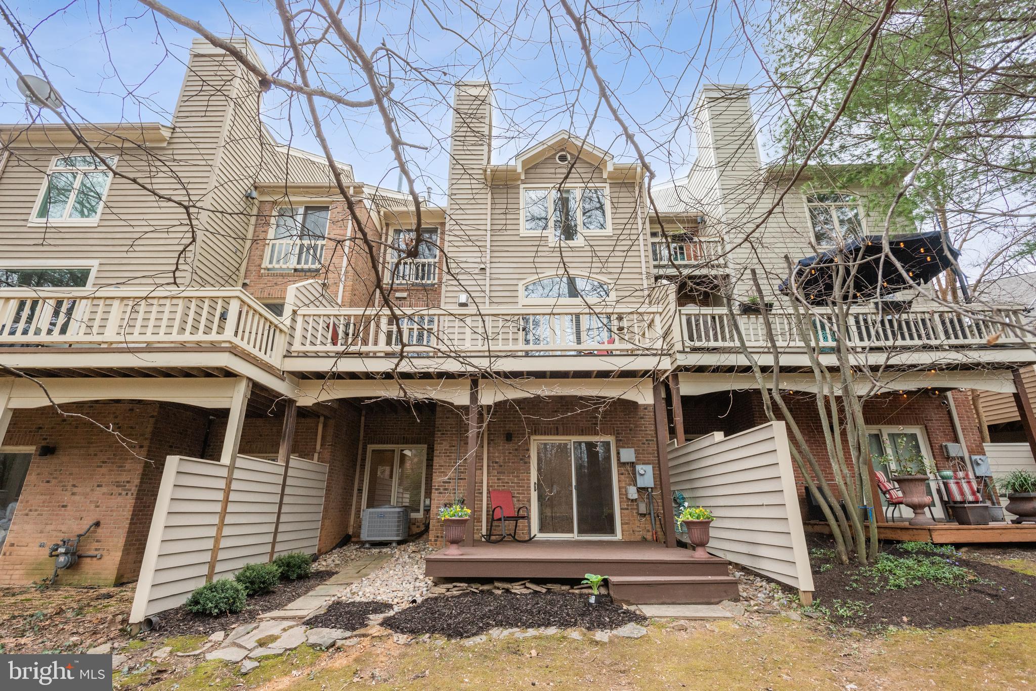 11558 Hemingway Drive Reston, VA 20194 - Photo 42 of 47 Gallery Image 42