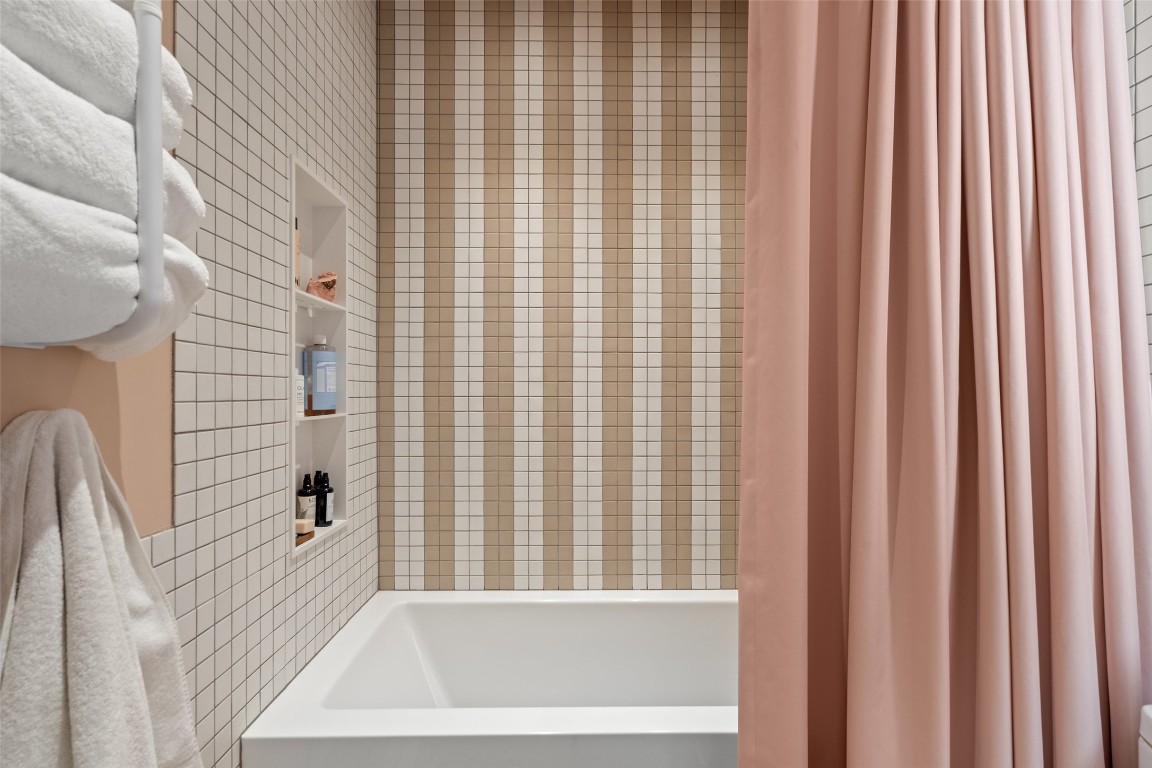 44 East Avenue, Unit 1706 Austin, TX 78701 - Photo 11 of 17