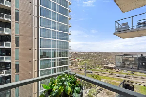 $565,000 | 44 East Avenue, Unit 1706, Austin, TX 78701