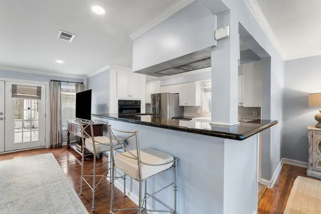 $665,000 | 6225 Locke Lane, Houston, TX 77057