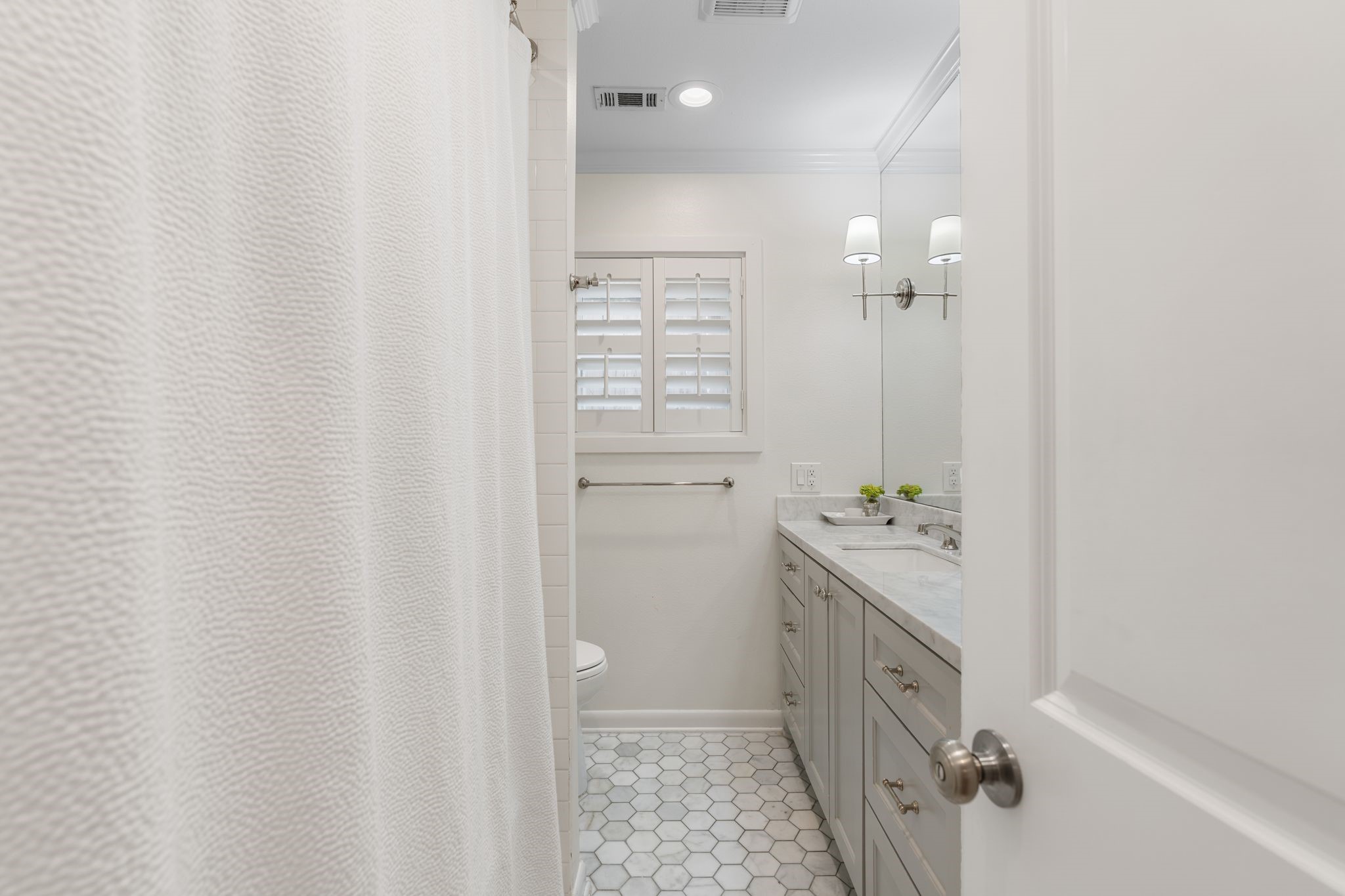 6225 Locke Lane Houston, TX 77057 - Photo 20 of 25