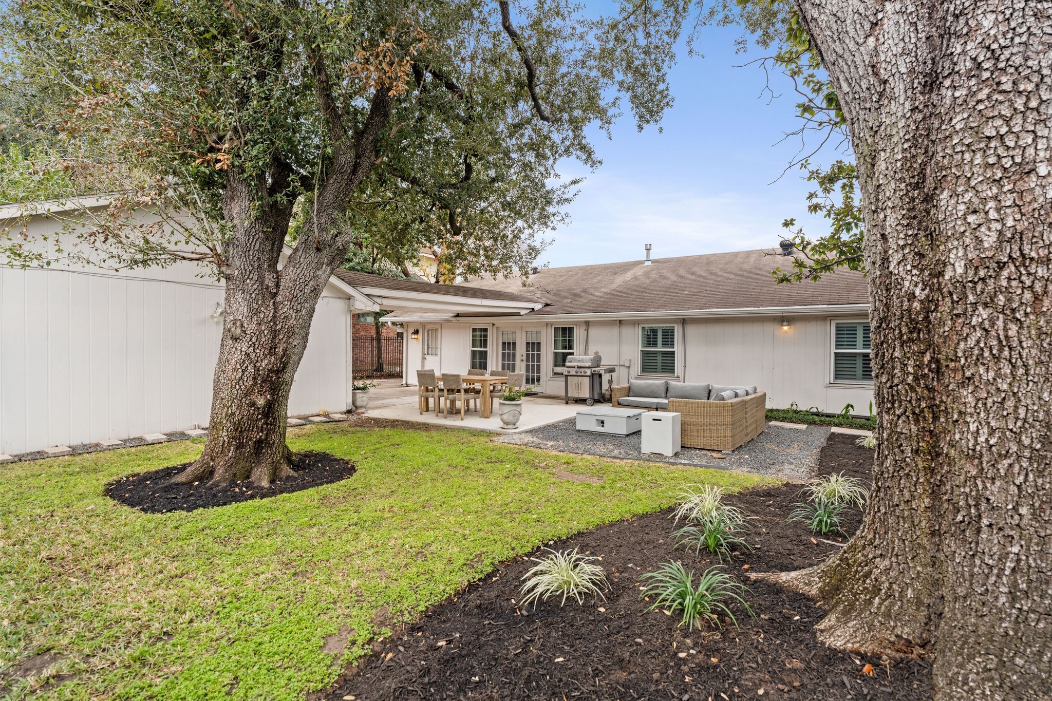 6225 Locke Lane Houston, TX 77057 - Photo 22 of 25