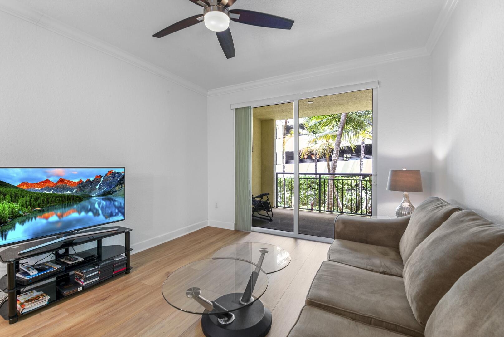 3 Renaissance Way, Unit 211 Boynton Beach, FL 33426 - Photo 2 of 36 Natural Light