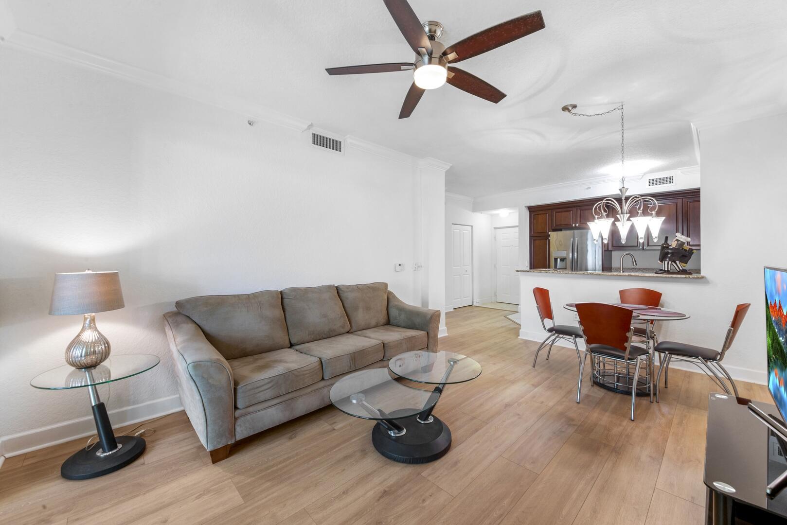 3 Renaissance Way, Unit 211 Boynton Beach, FL 33426 - Photo 3 of 36 Dining Area