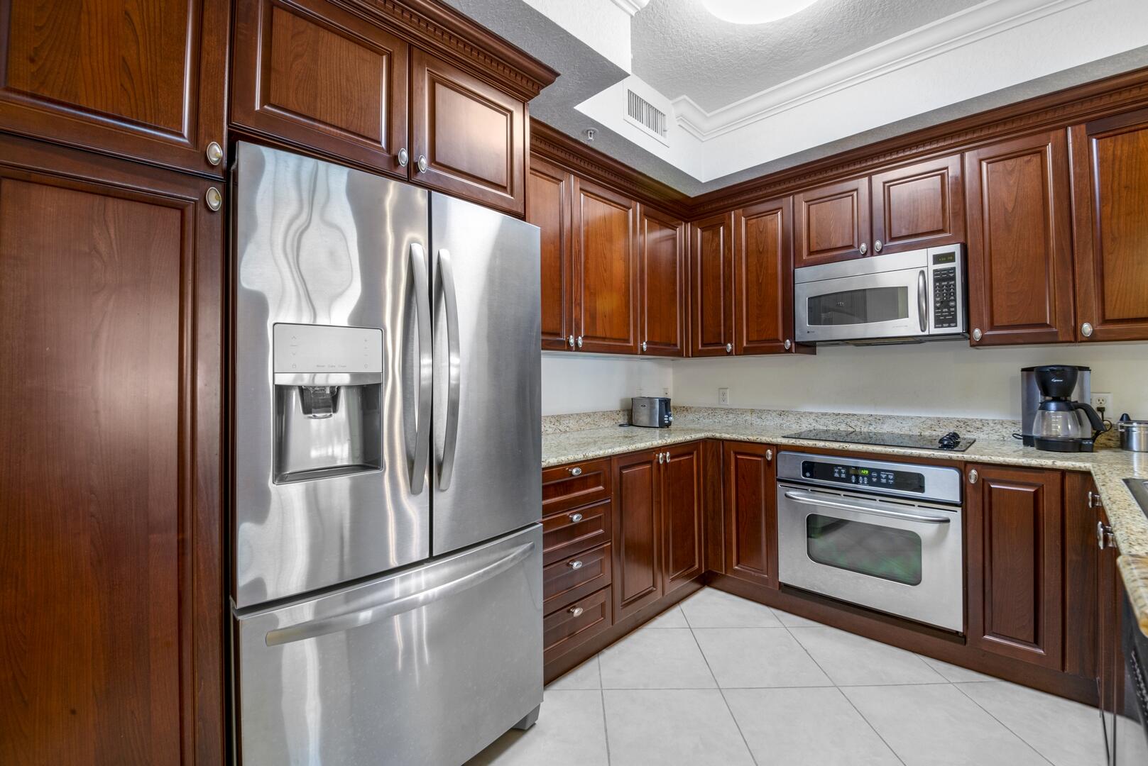 3 Renaissance Way, Unit 211 Boynton Beach, FL 33426 - Photo 7 of 36 Granite Countertops