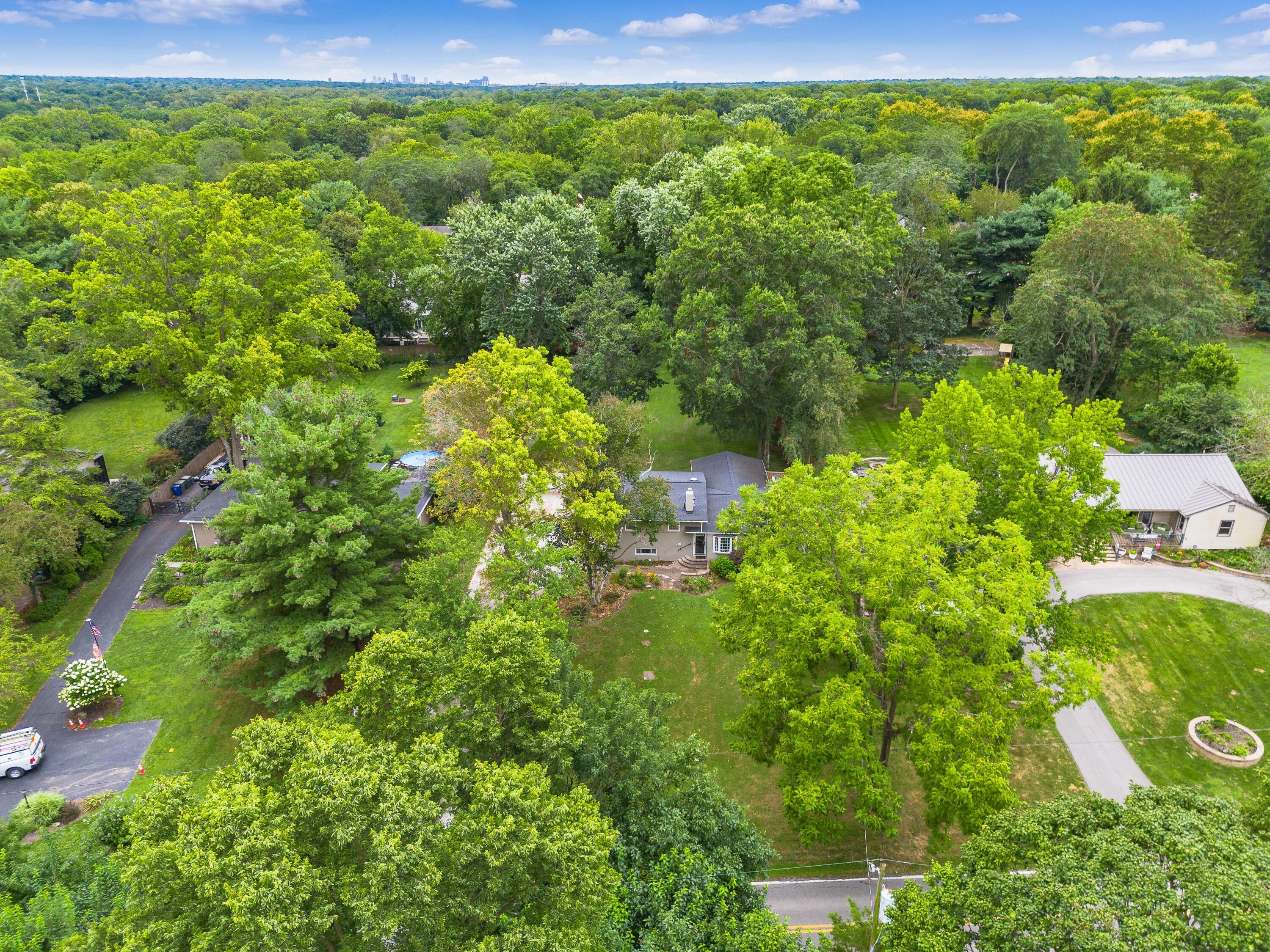 1859 Snouffer Road Columbus, OH 43085 - Photo 45 of 47 i_1859_Snouffer_003