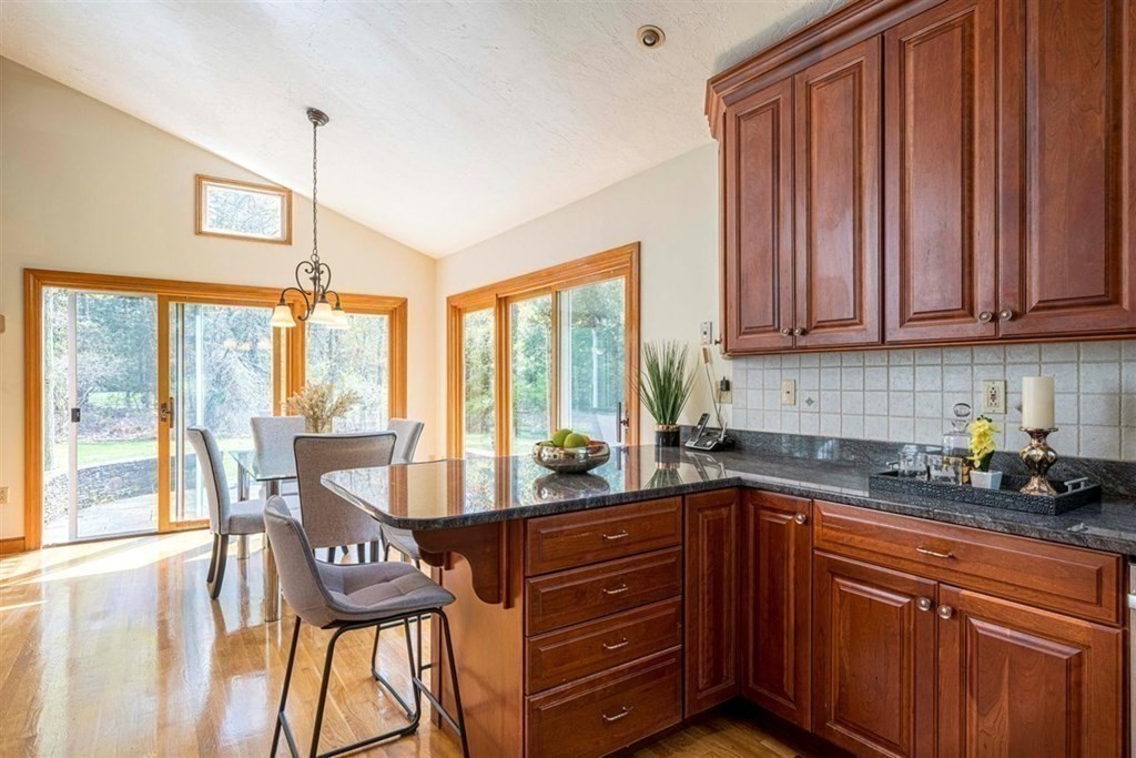 48 Claybrook Road Dover, MA 02030 - Photo 13 of 42 Gallery Image 13