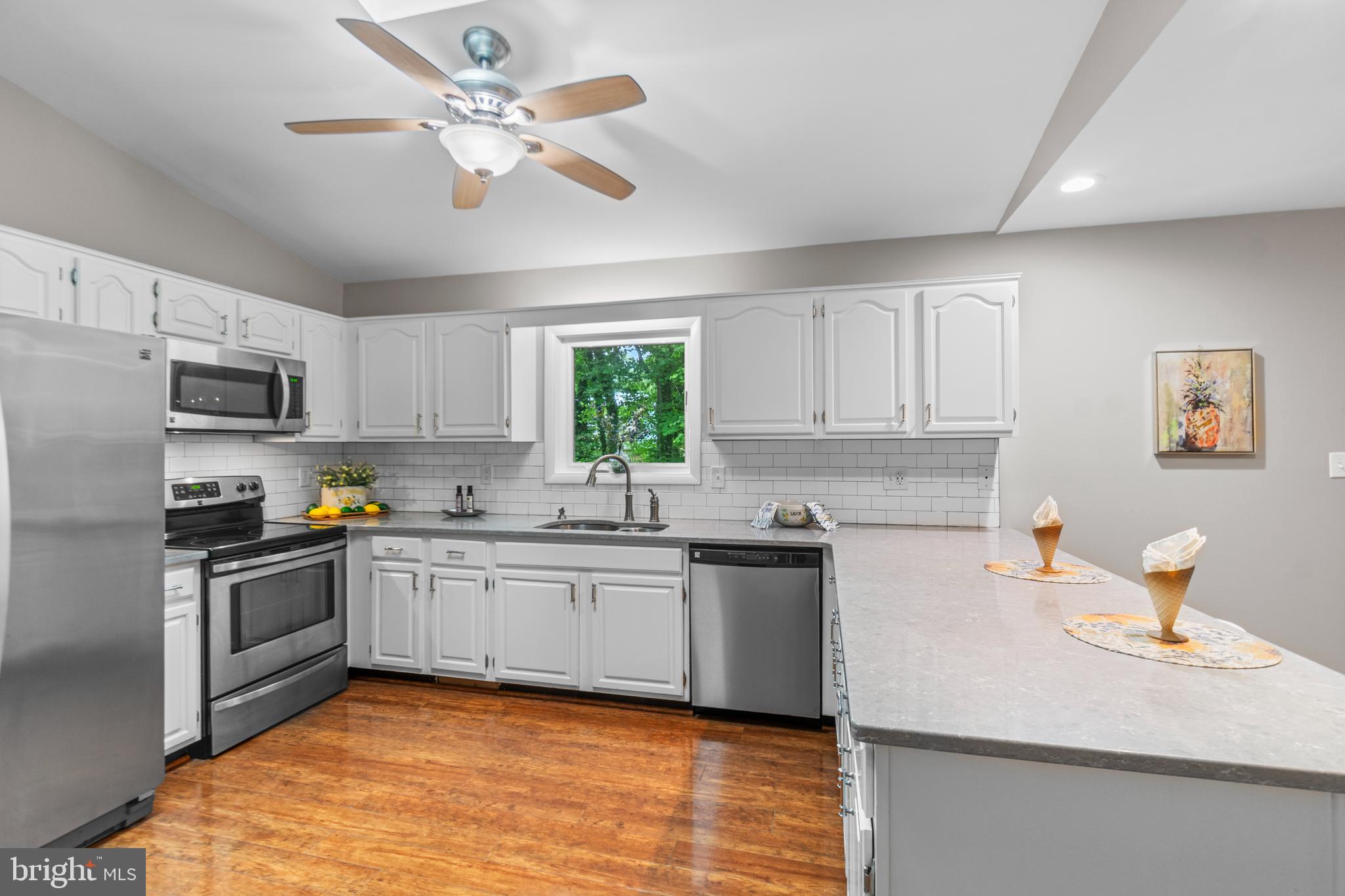 1132 Bay Ridge Road Annapolis, MD 21403 - Photo 6 of 49 Kitchen opens to family room