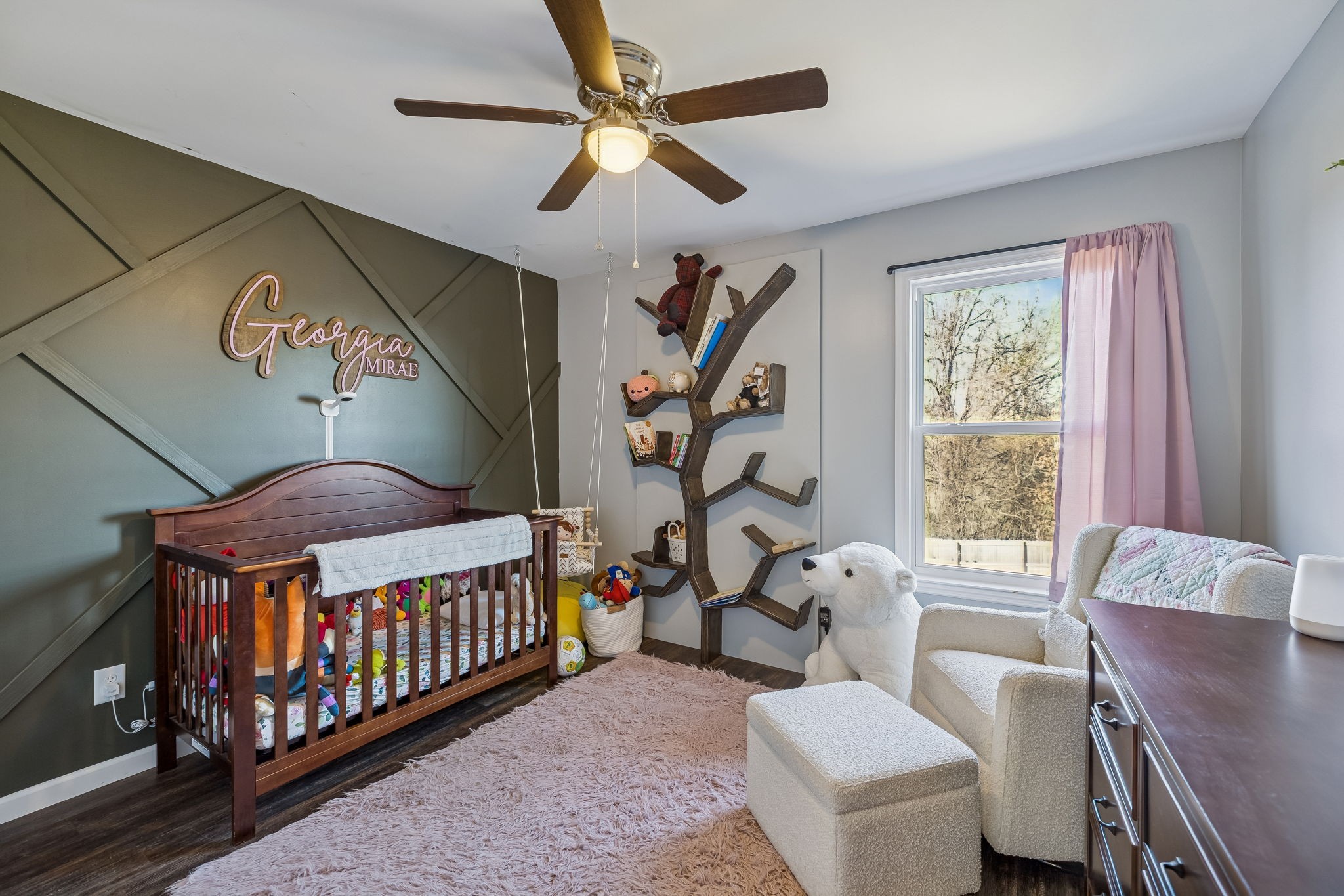 142 Pine Avenue Morrison, TN 37357 - Photo 12 of 29 a bedroom with furniture and a window