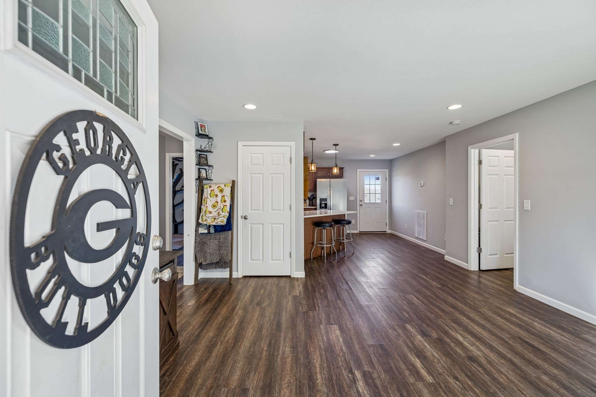 142 Pine Avenue Morrison, TN 37357 - Photo 3 of 29 a view of a hallway with wooden floor