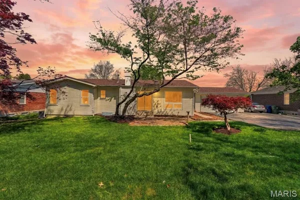$435,000 | 11146 Crickett Hill Drive, St. Louis, MO 63146