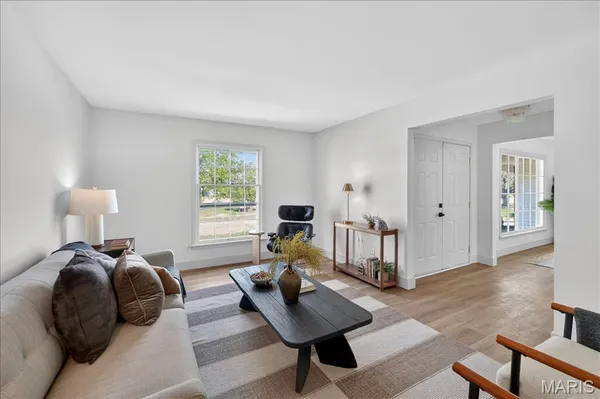 $435,000 | 11146 Crickett Hill Drive, St. Louis, MO 63146