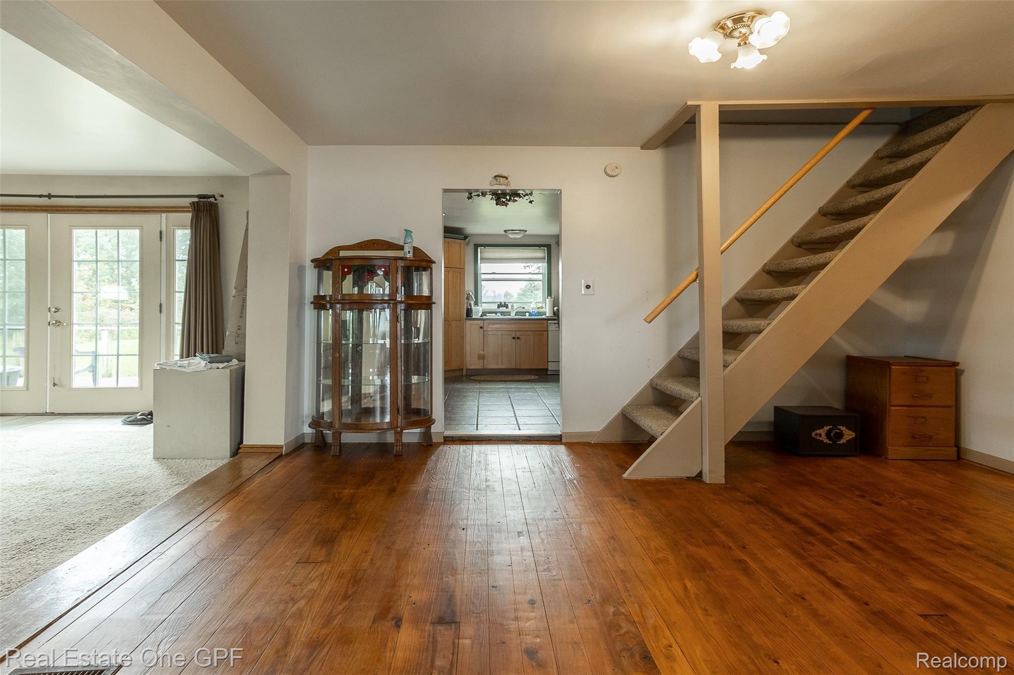 6765 North Road Fort Gratiot, MI 48059 - Photo 13 of 74 019.JPG