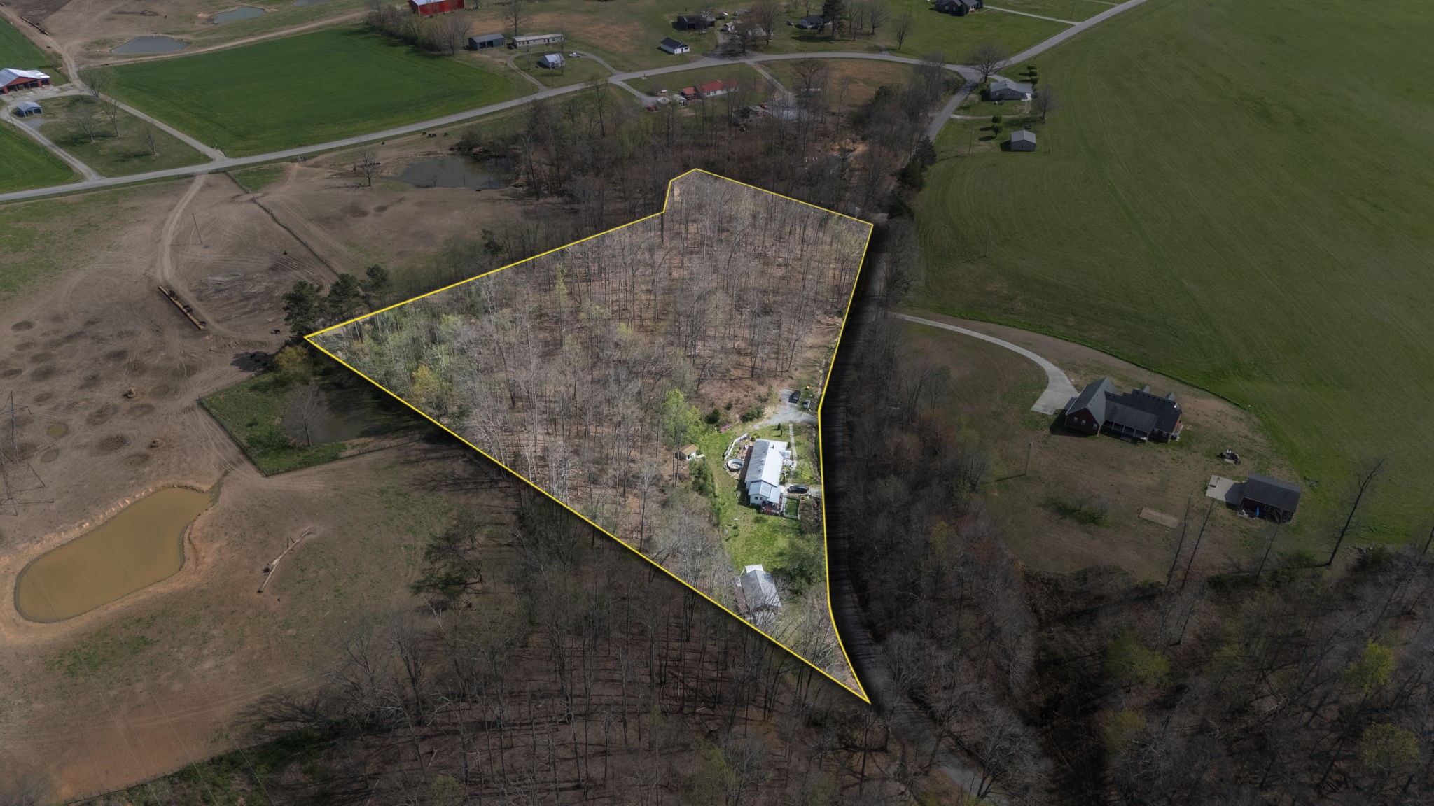 1987 Bobo Hollow Road Tullahoma, TN 37388 - Photo 2 of 62