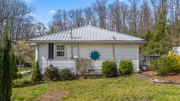 $325,000 | 1987 Bobo Hollow Road, Tullahoma, TN 37388