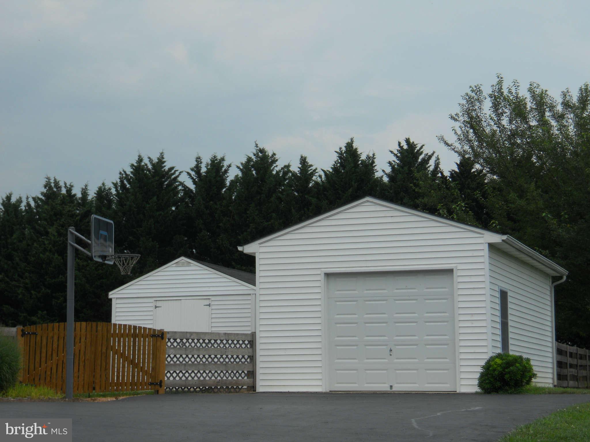 534 Quail Run Road Summit Point, WV 25446 - Photo 17 of 27 Exterior General