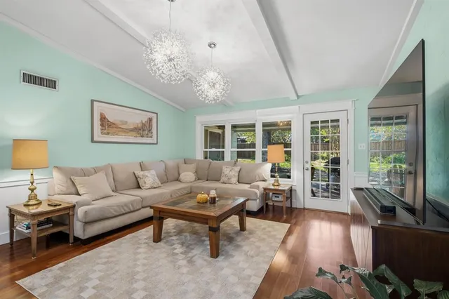 $575,000 | 7736 El Santo Lane, Dallas, TX 75248