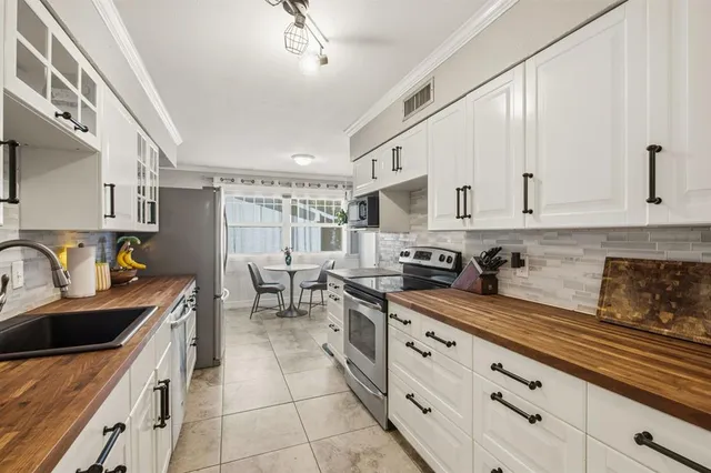 $575,000 | 7736 El Santo Lane, Dallas, TX 75248