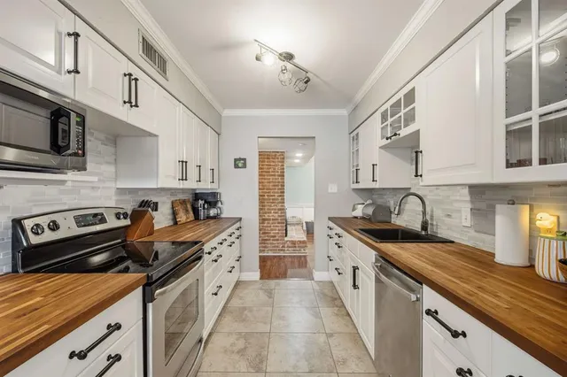 $575,000 | 7736 El Santo Lane, Dallas, TX 75248