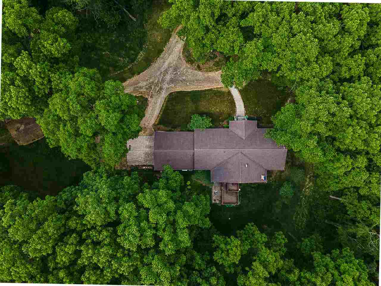 2595 Kendall Road Winnebago, IL 61088 - Photo 3 of 43 an aerial view of a house